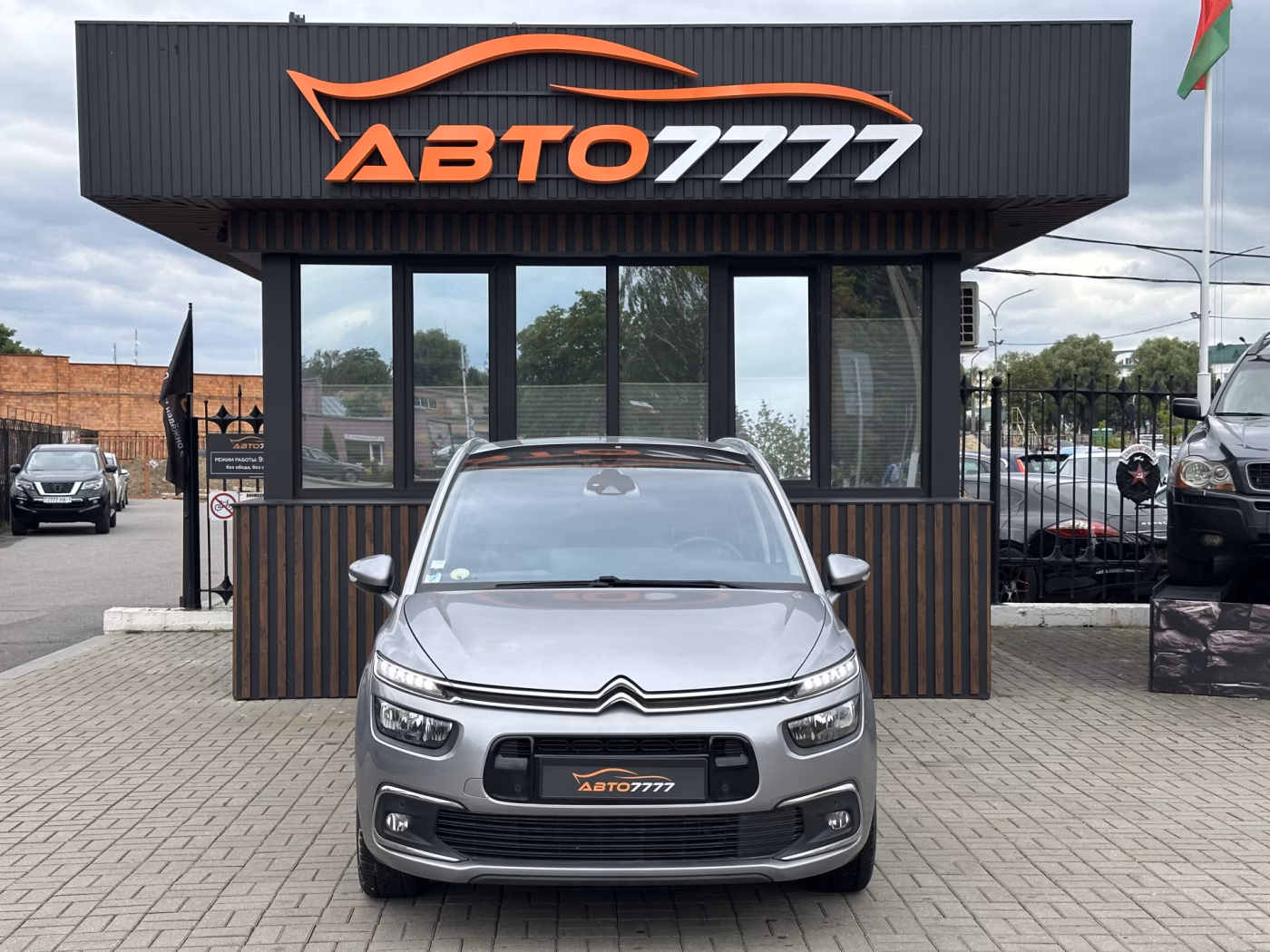 Citroen C4 Spacetourer фото 6