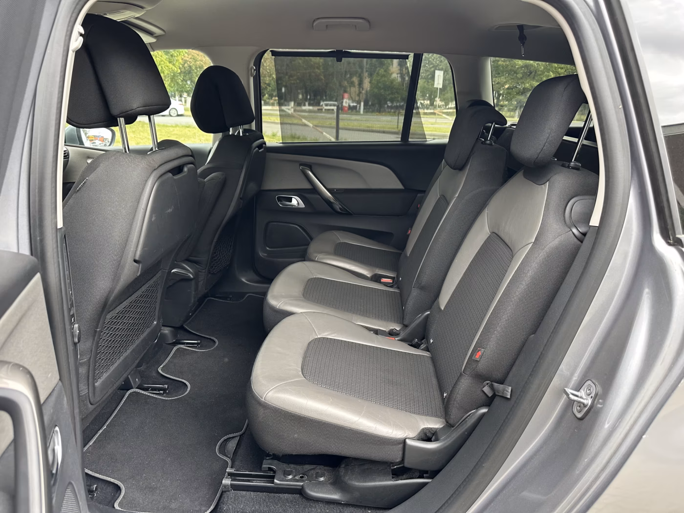 Citroen C4 Spacetourer фото 9