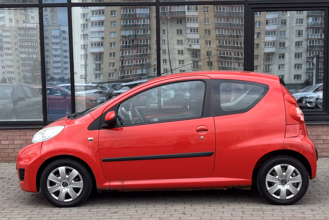 Peugeot 107 фото 5