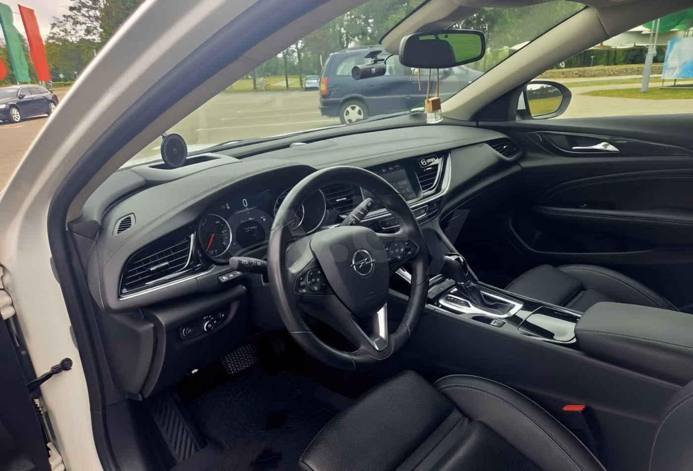 Opel Insignia фото 15