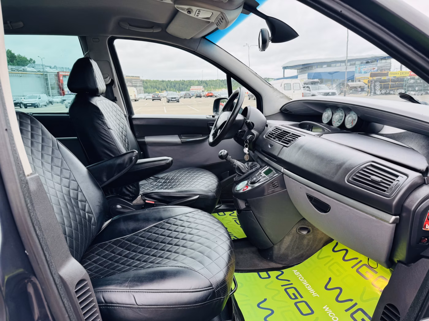 Peugeot 807 фото 8