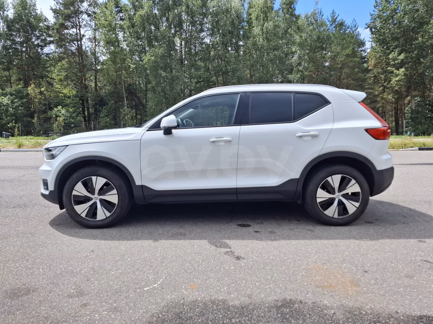 Volvo XC40 фото 2