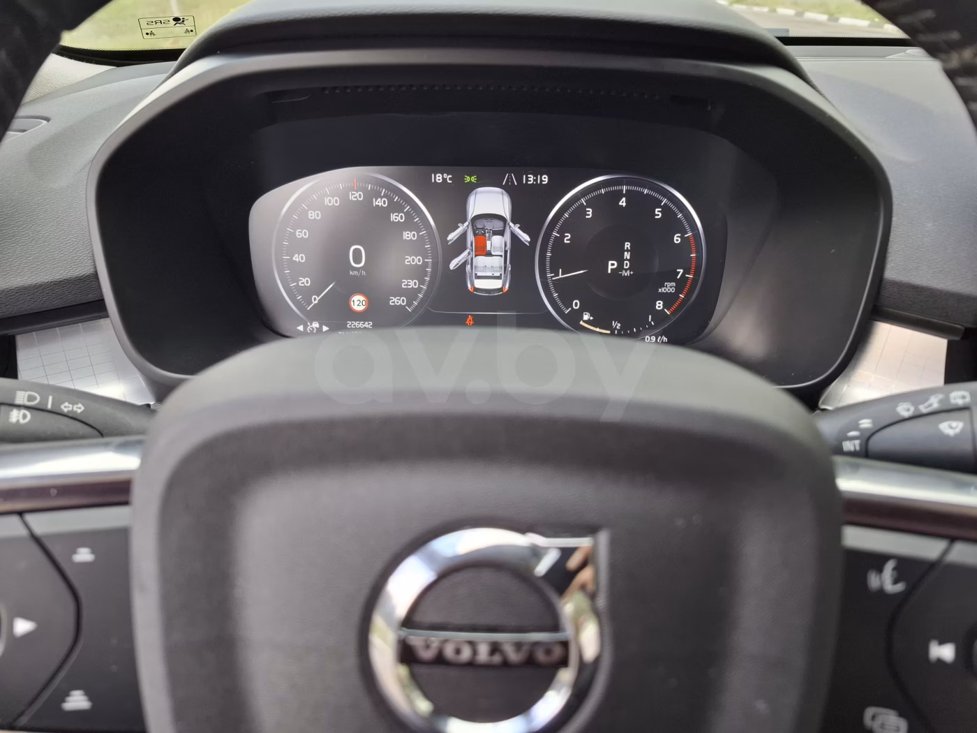 Volvo XC40 фото 10