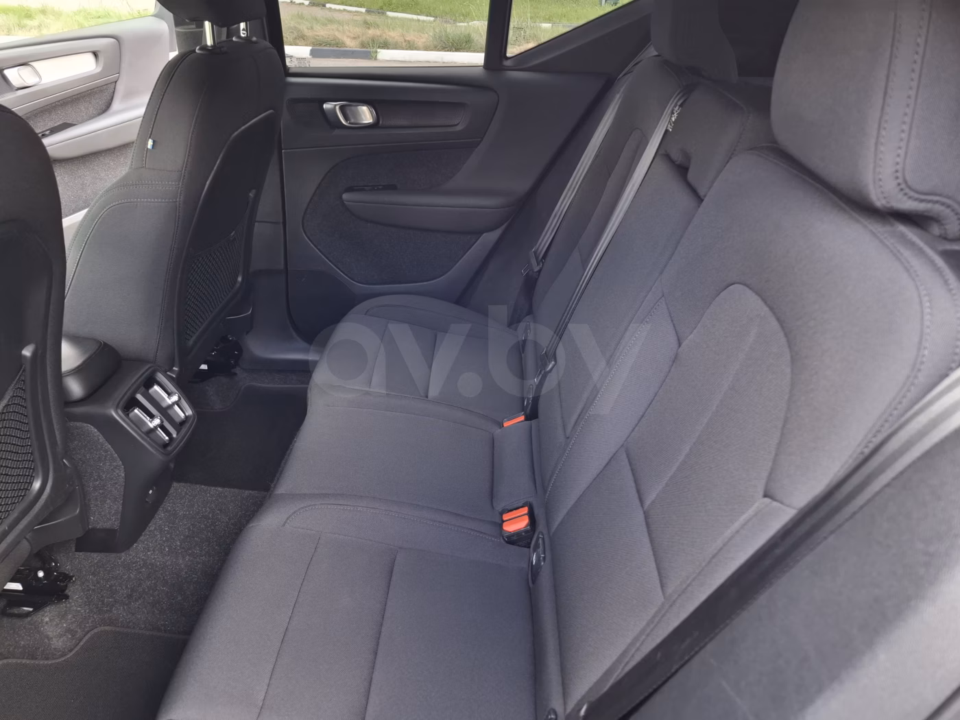 Volvo XC40 фото 8