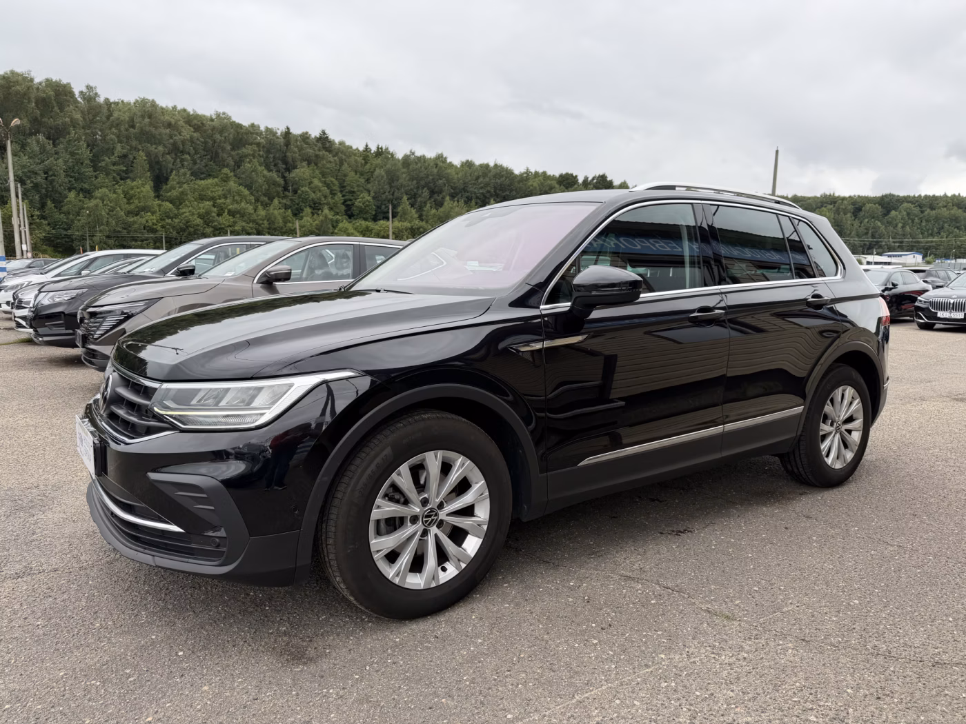 Volkswagen Tiguan фото 2
