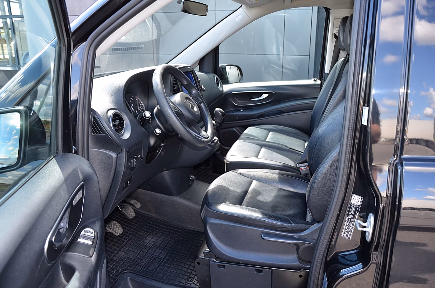 Mercedes-Benz Vito фото 16