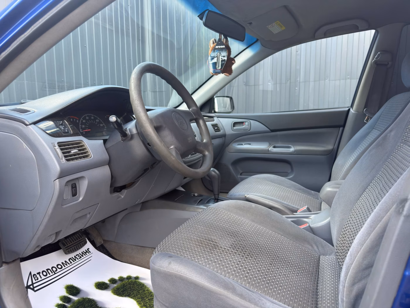 Mitsubishi Lancer фото 9