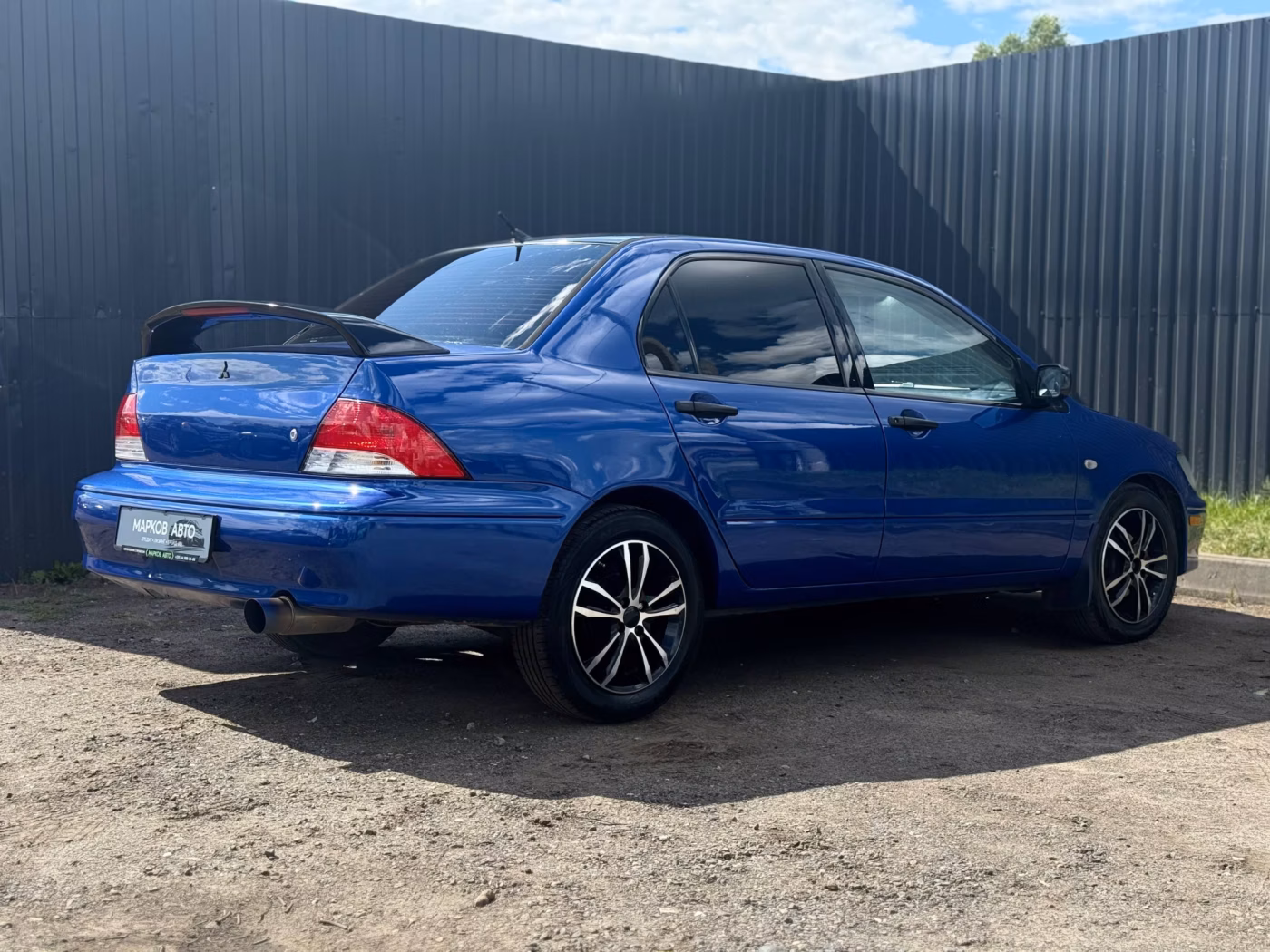 Mitsubishi Lancer фото 5