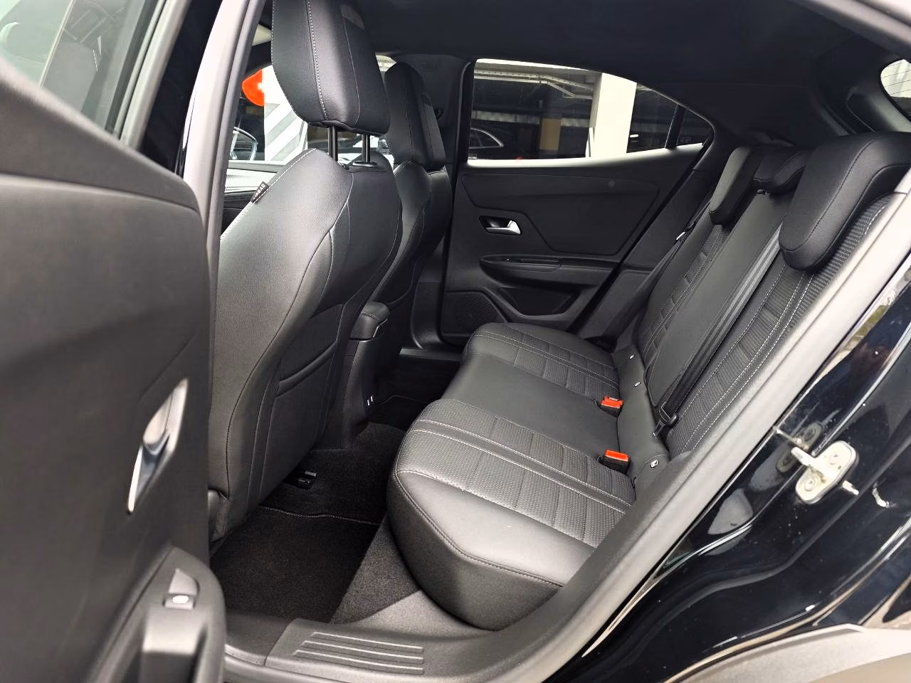 Opel Mokka фото 23