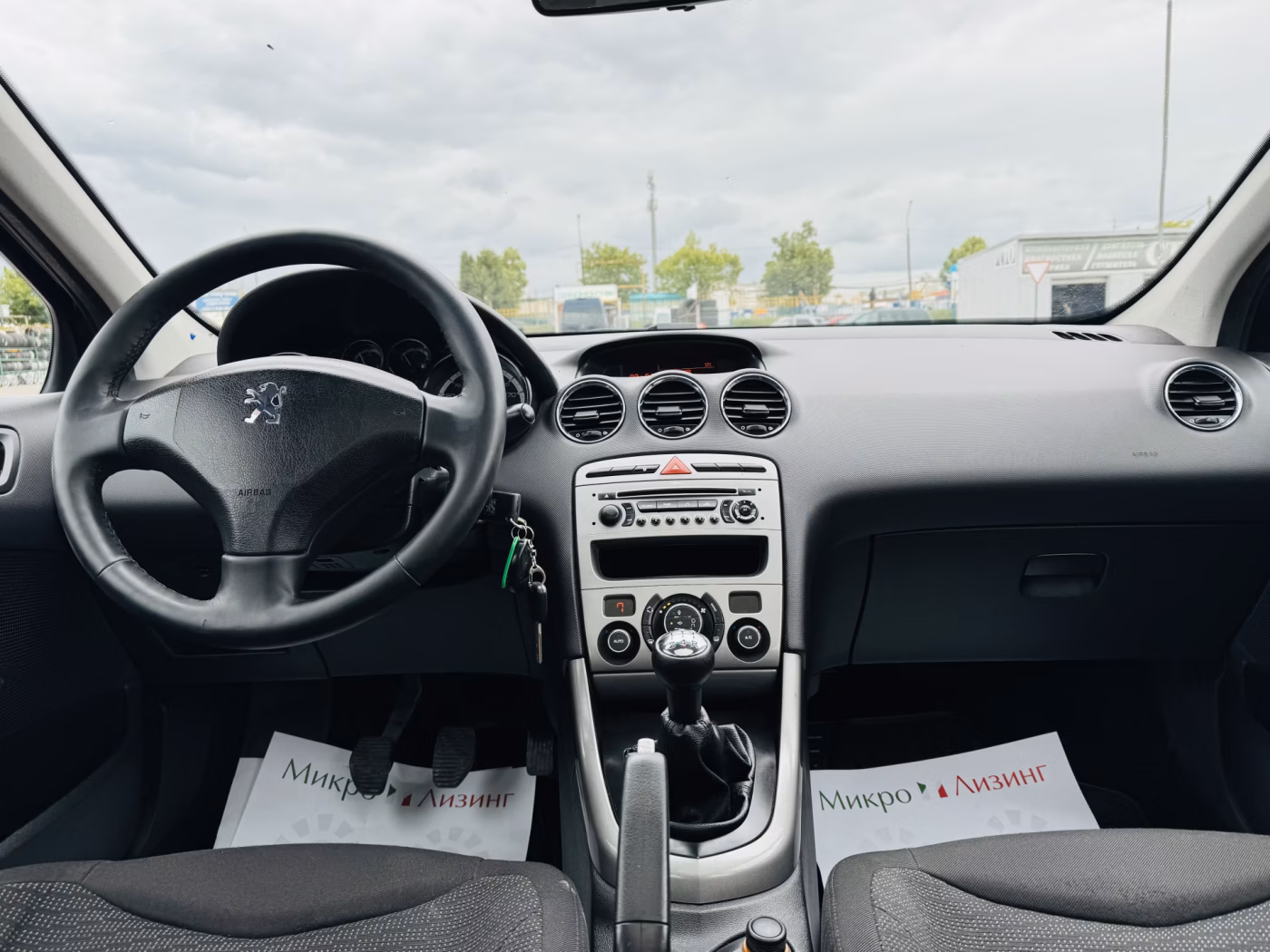 Peugeot 308 фото 8