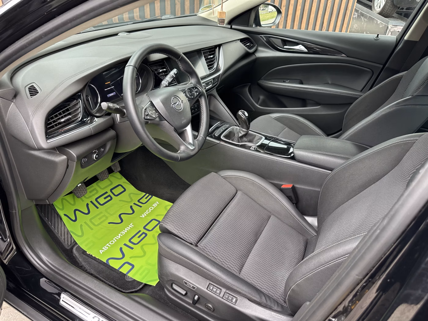 Opel Insignia фото 7