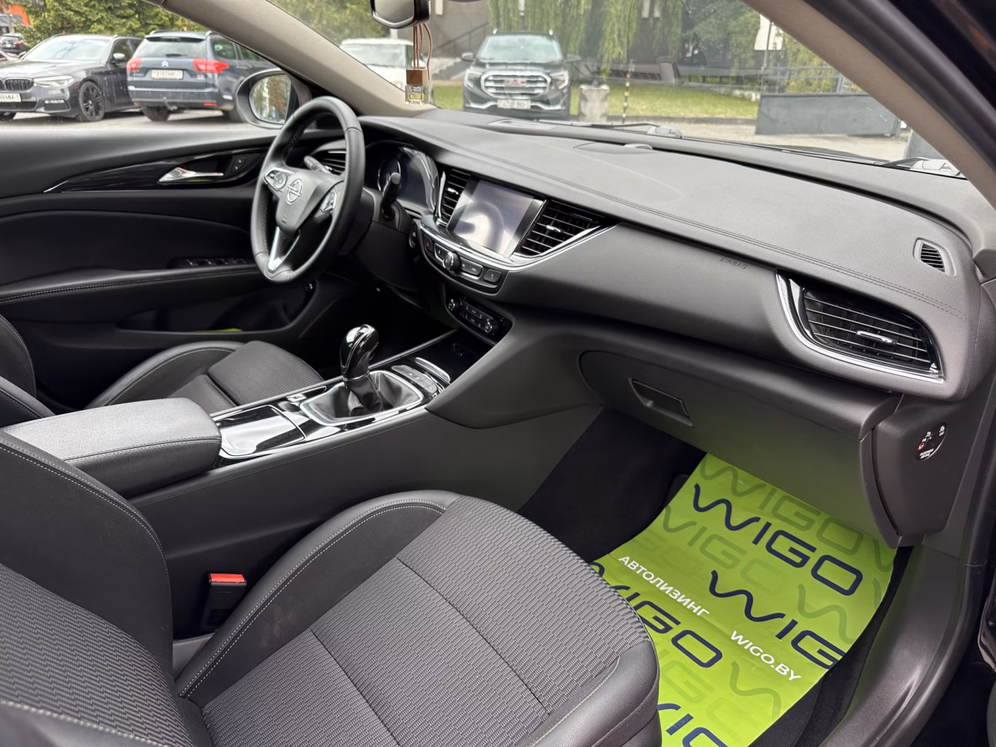 Opel Insignia фото 10