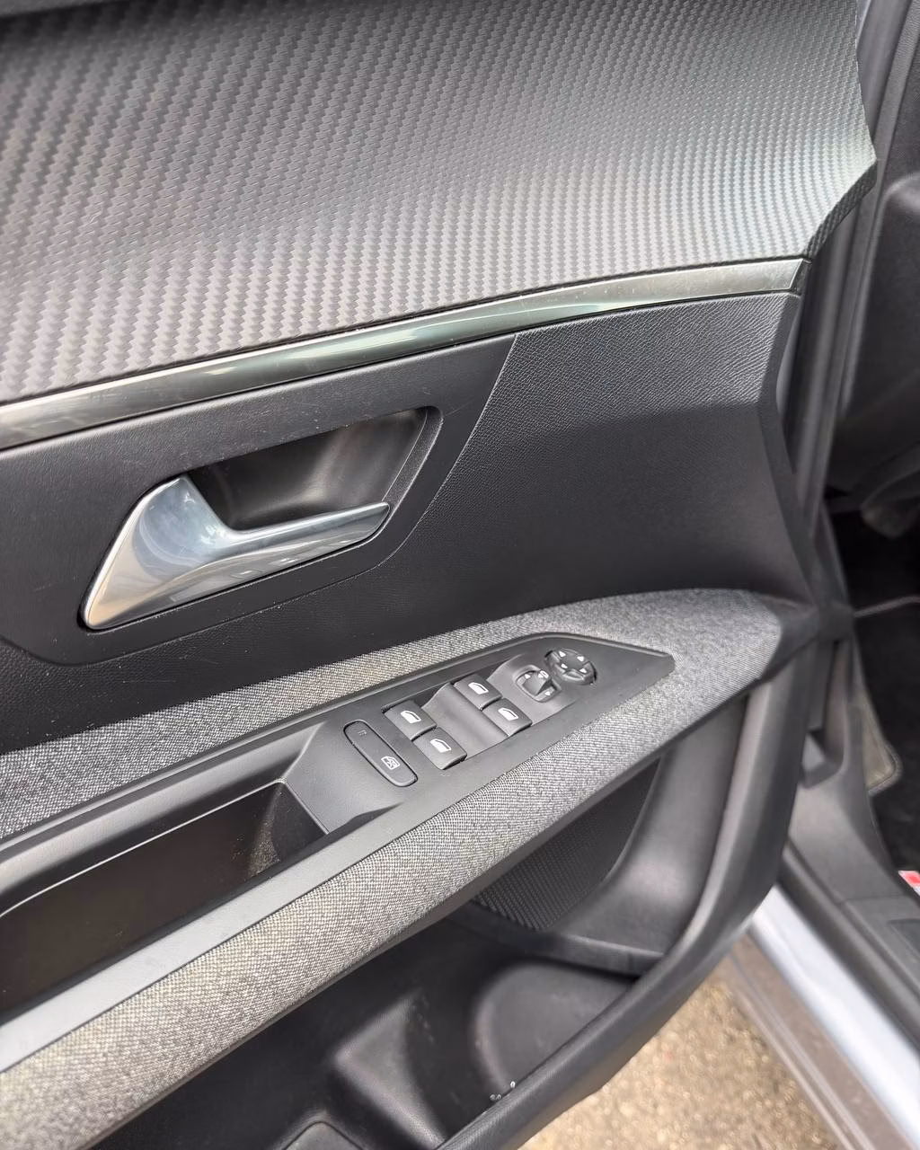 Peugeot 3008 фото 9