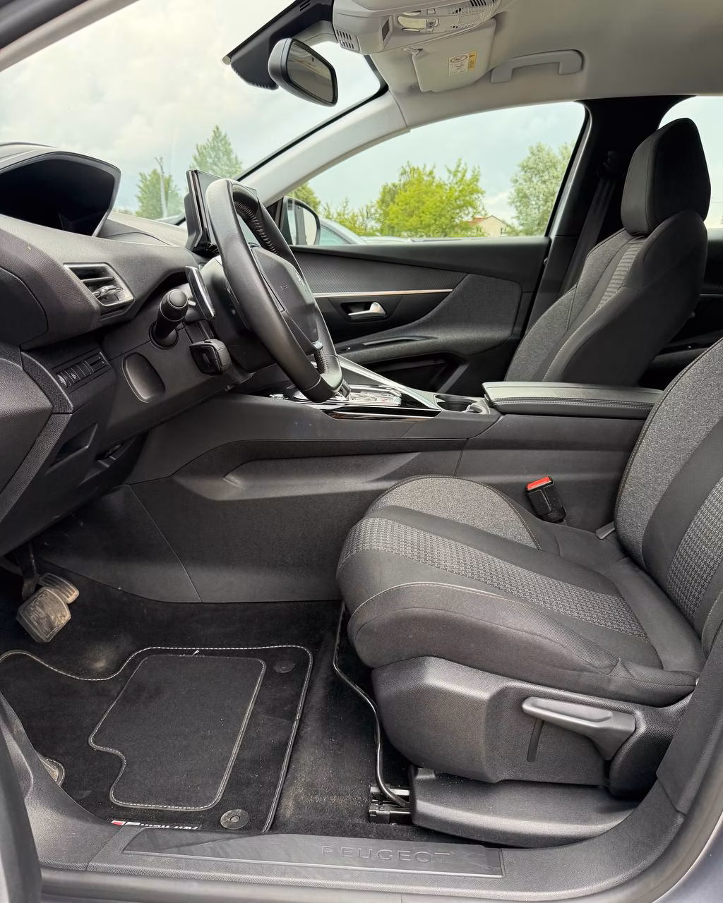 Peugeot 3008 фото 10