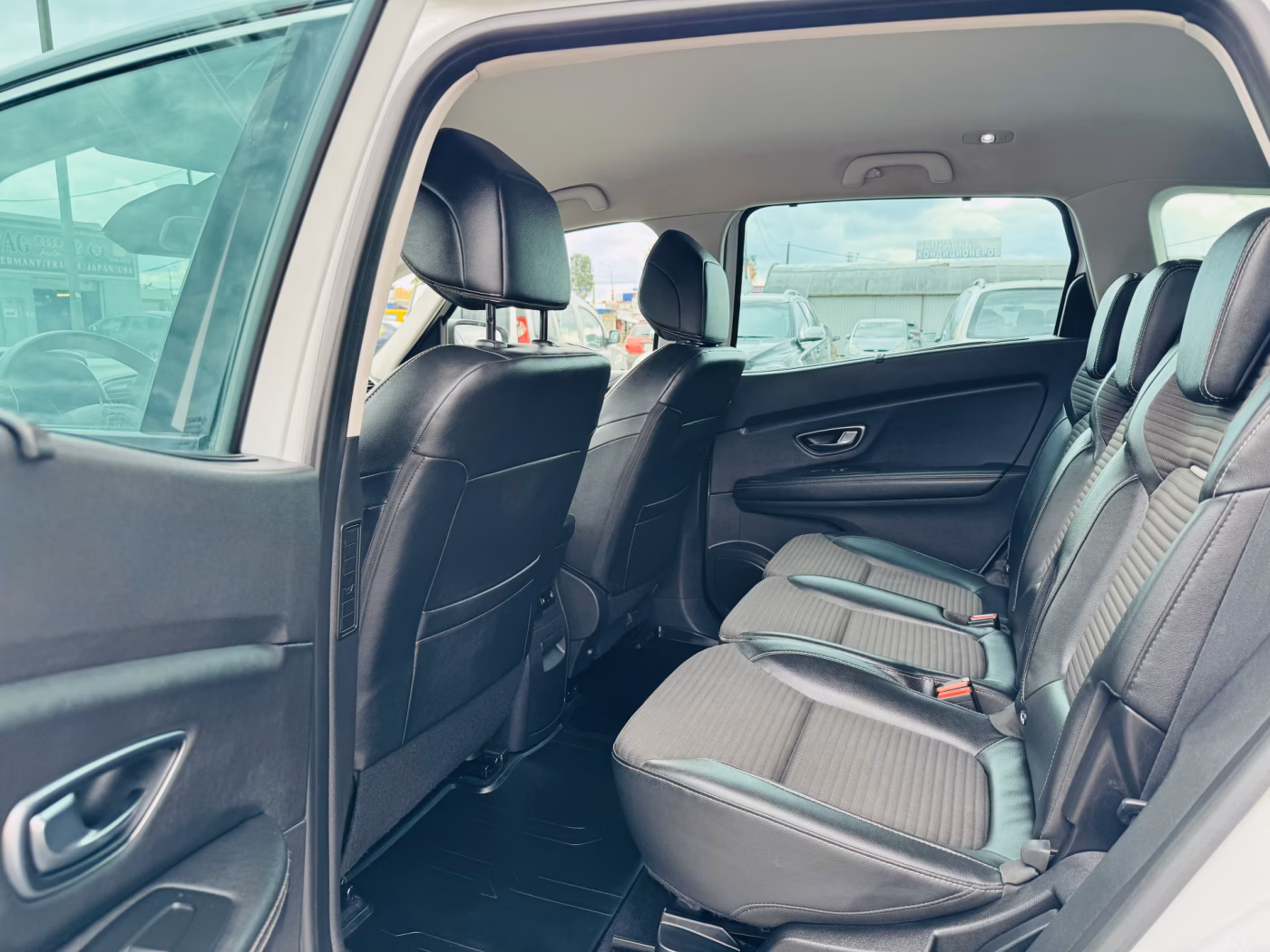 Renault Grand Scenic фото 6