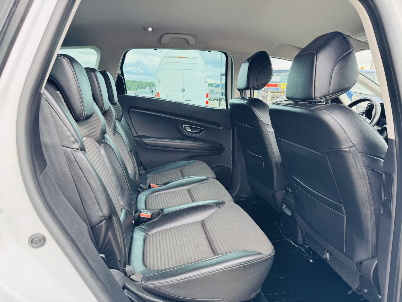 Renault Grand Scenic фото 7