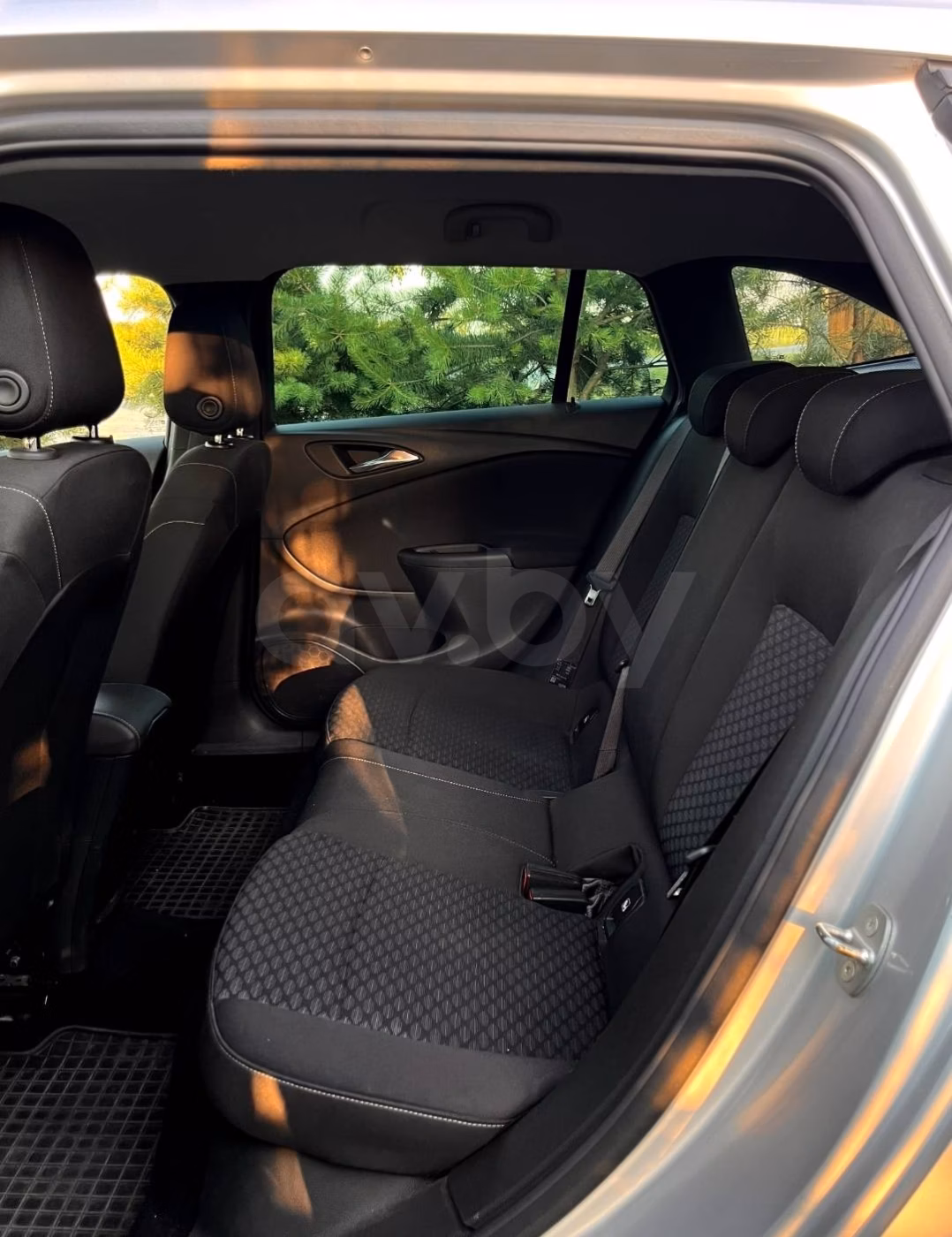 Opel Astra фото 8