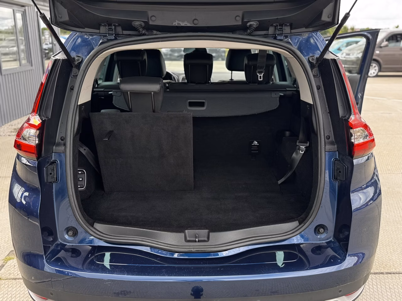 Renault Grand Scenic фото 17