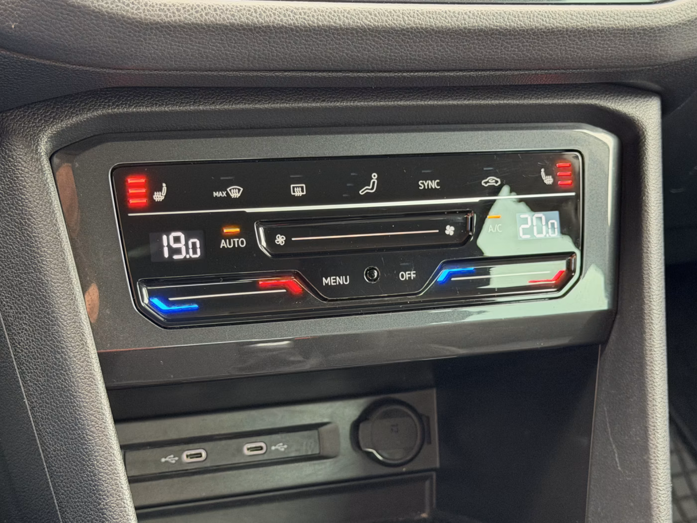 Volkswagen Tiguan фото 18