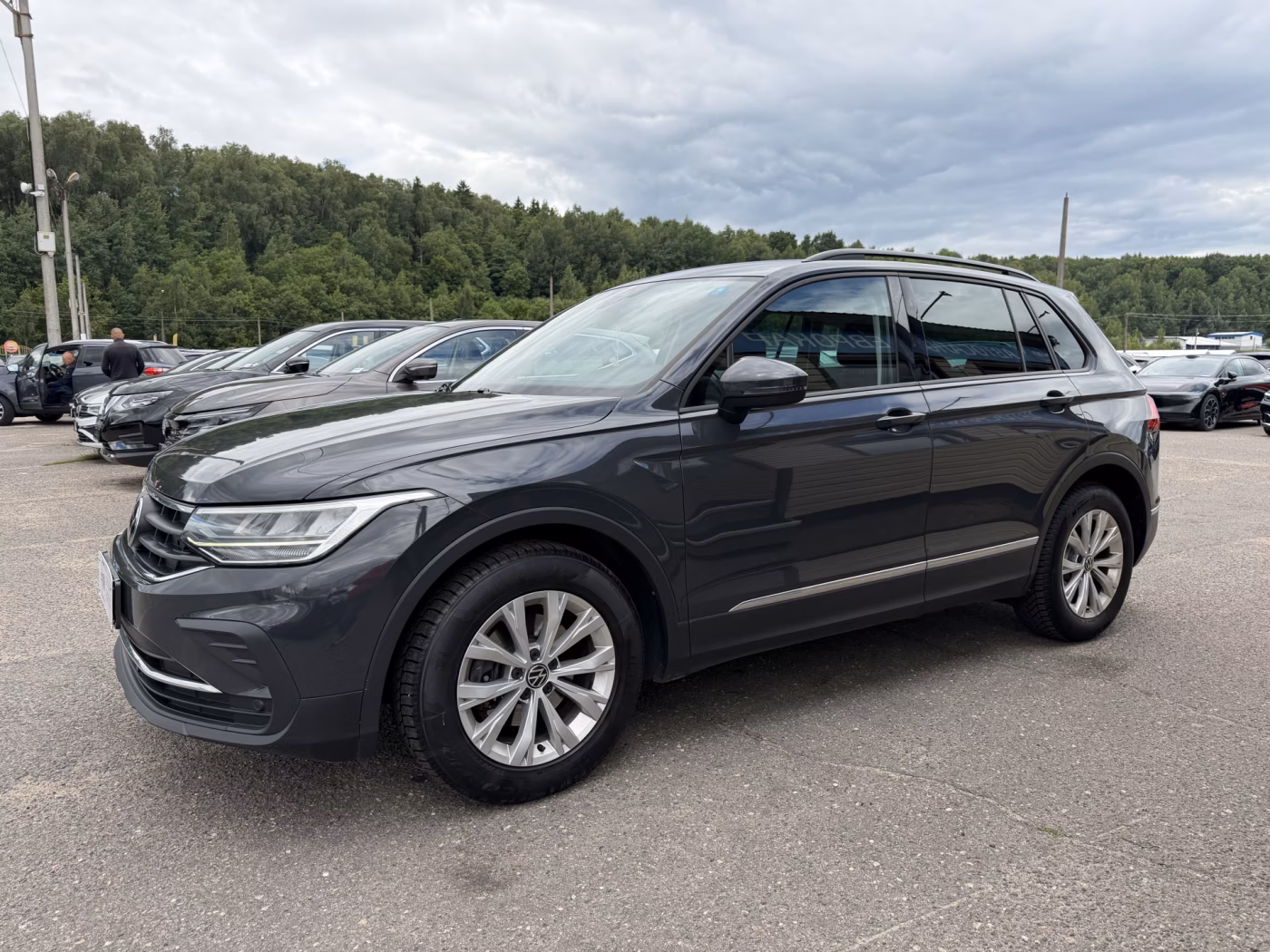 Volkswagen Tiguan фото 2