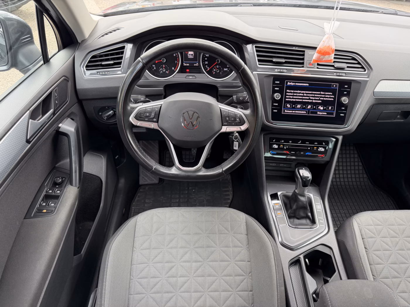 Volkswagen Tiguan фото 12
