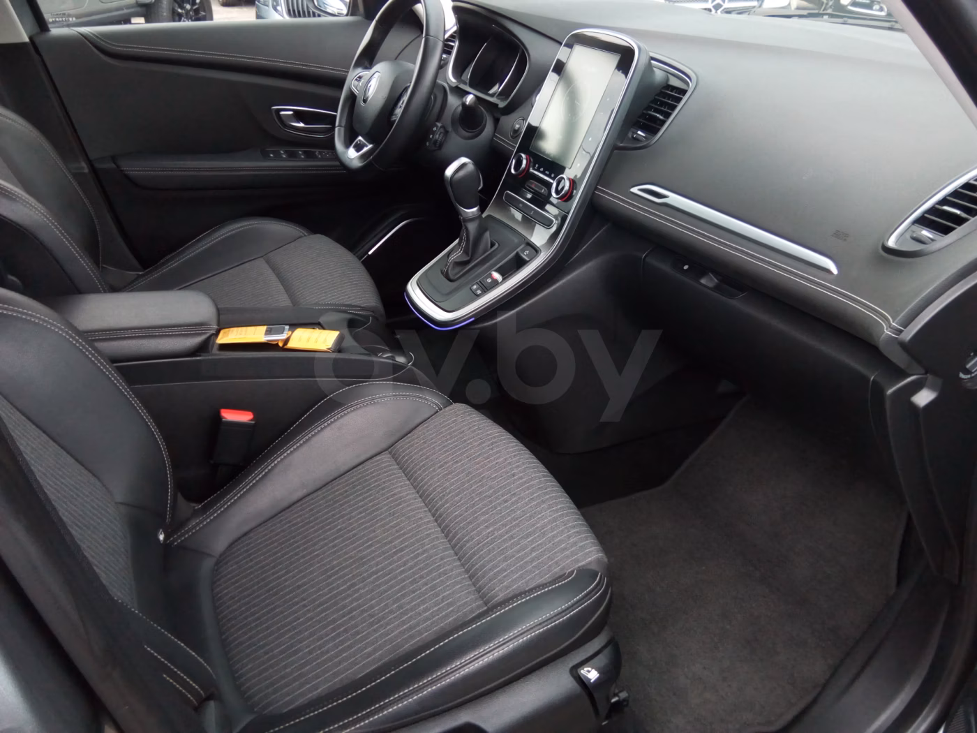 Renault Scenic фото 11
