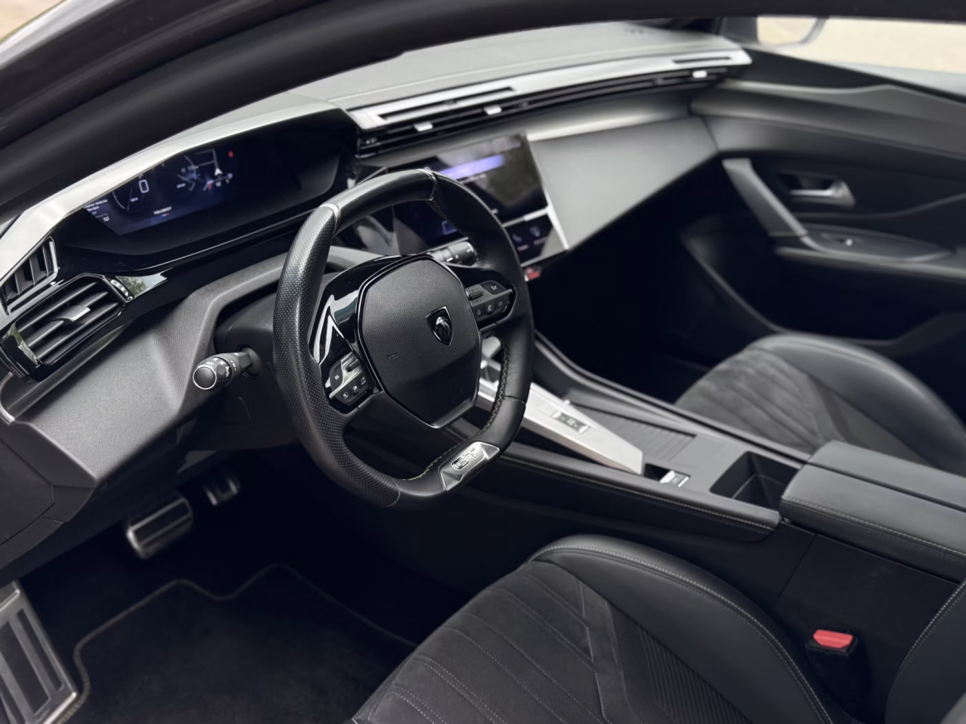 Peugeot 308 фото 14
