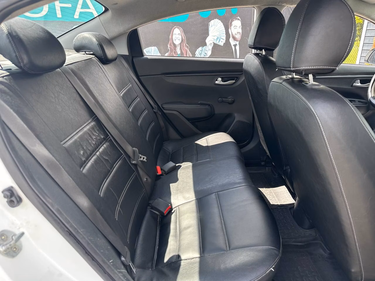 Kia Rio фото 18