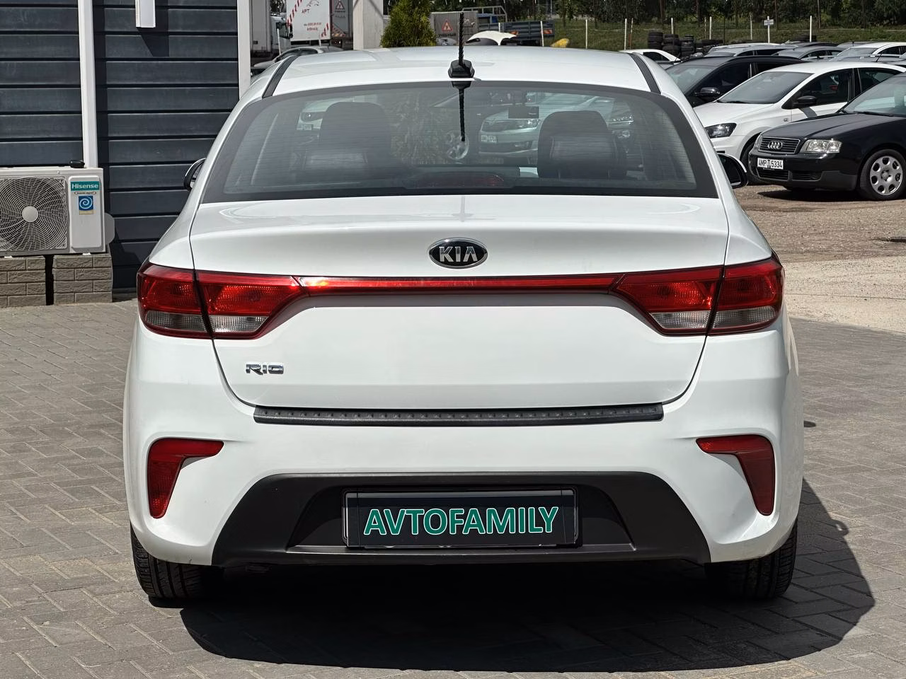 Kia Rio фото 6