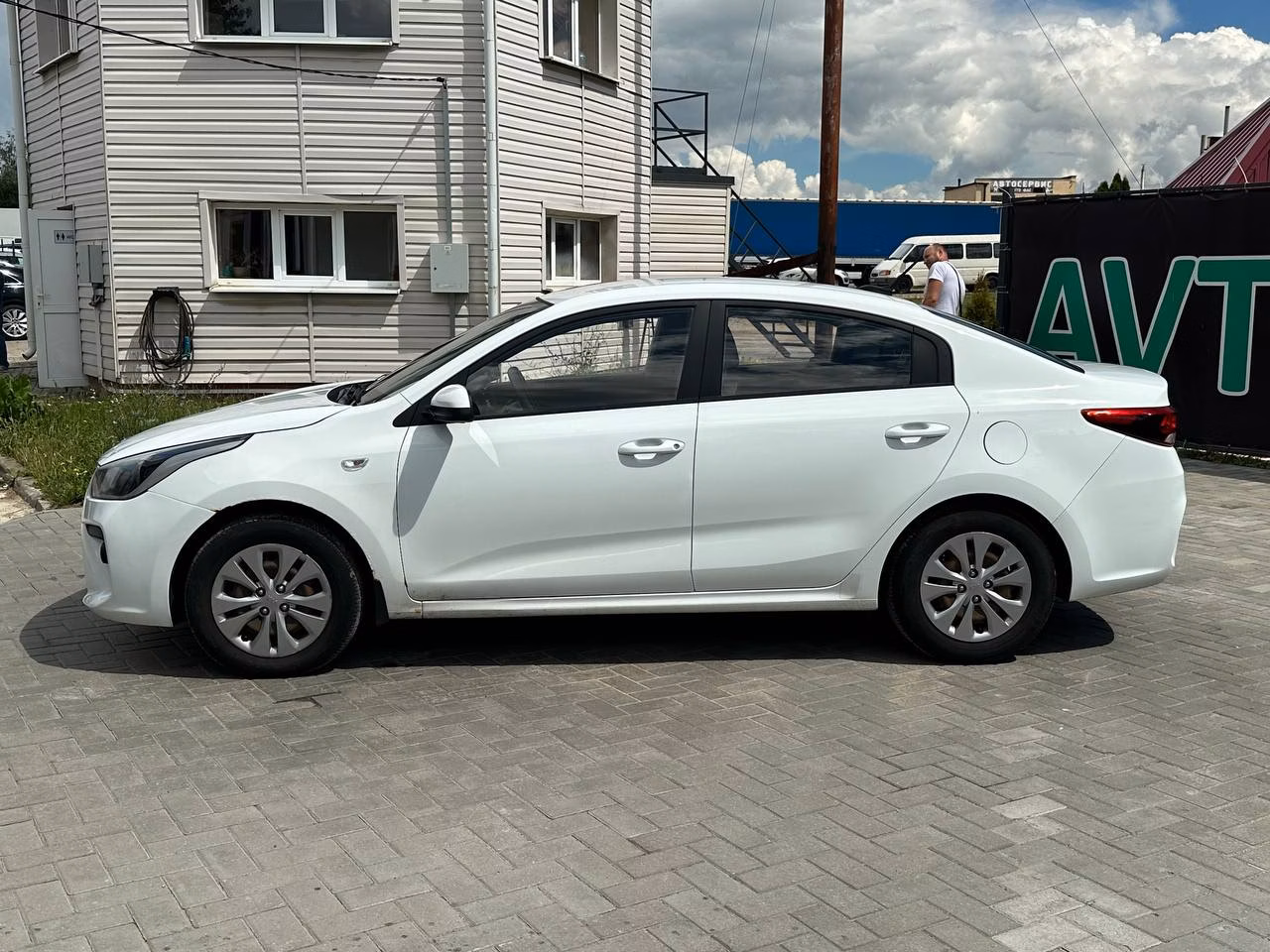 Kia Rio фото 4