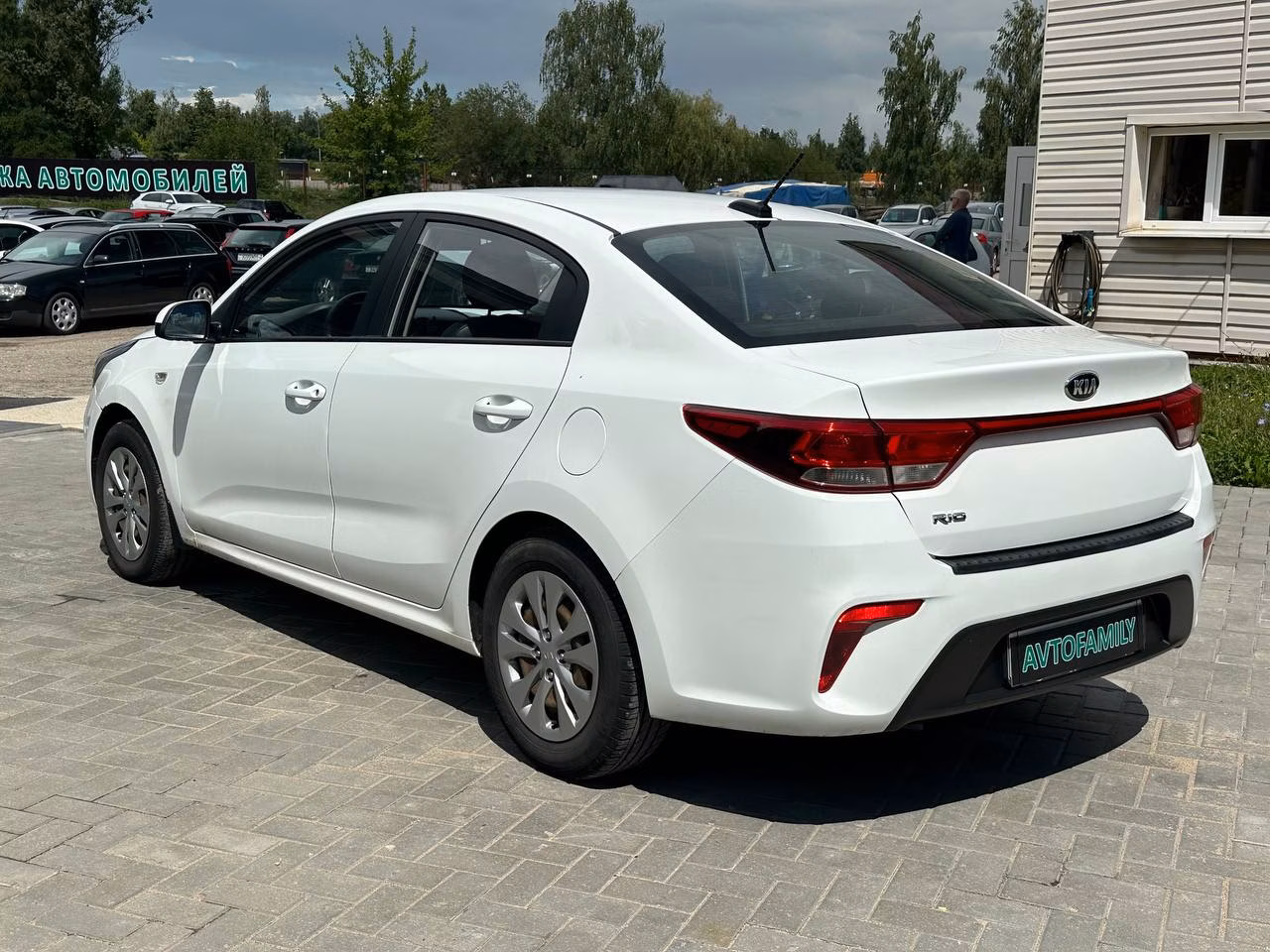Kia Rio фото 5