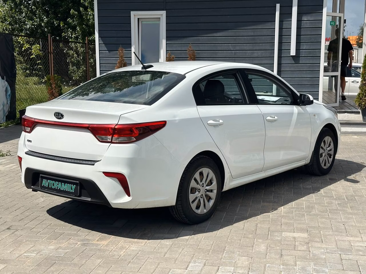 Kia Rio фото 7