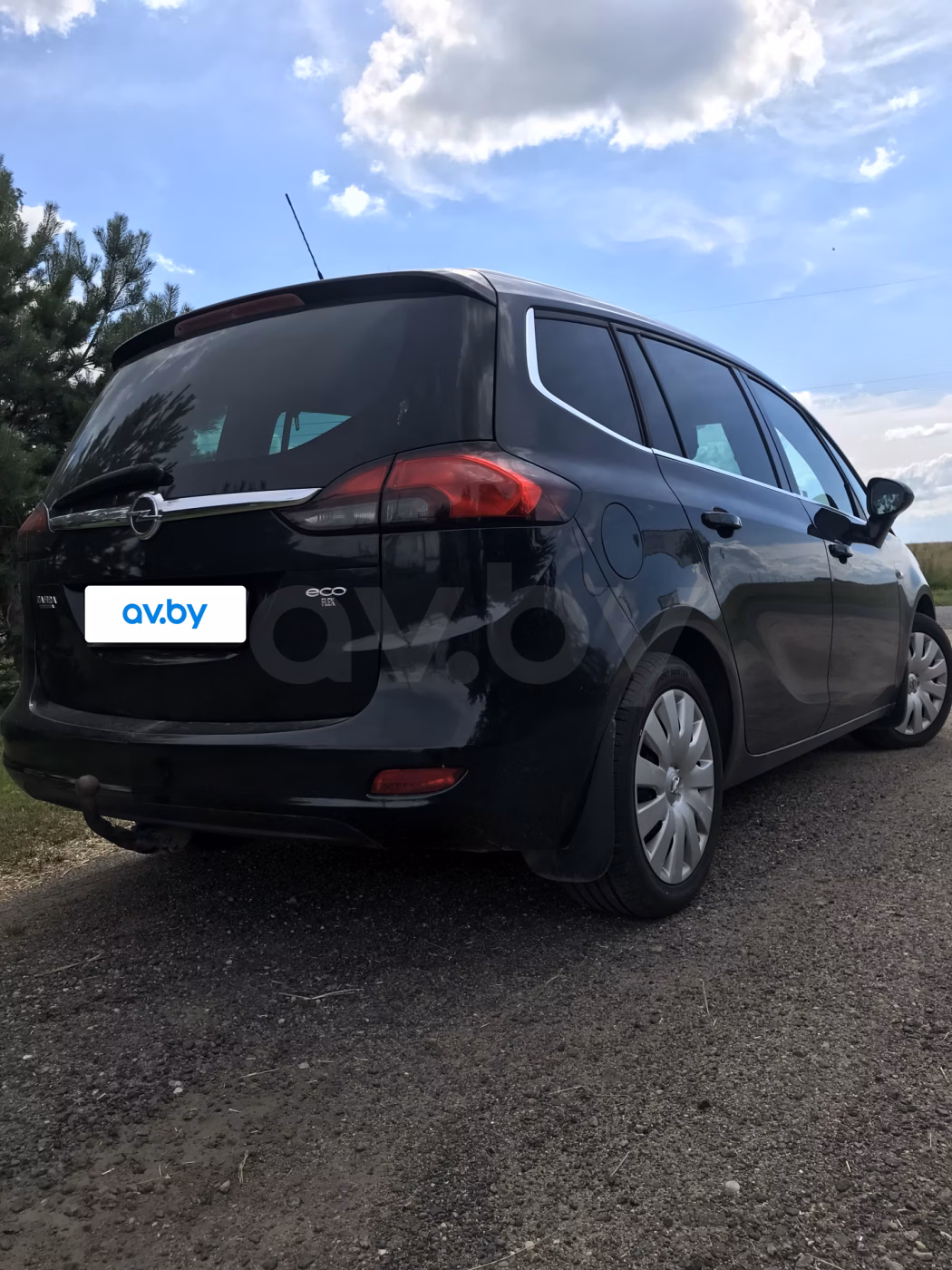 Opel Zafira фото 6