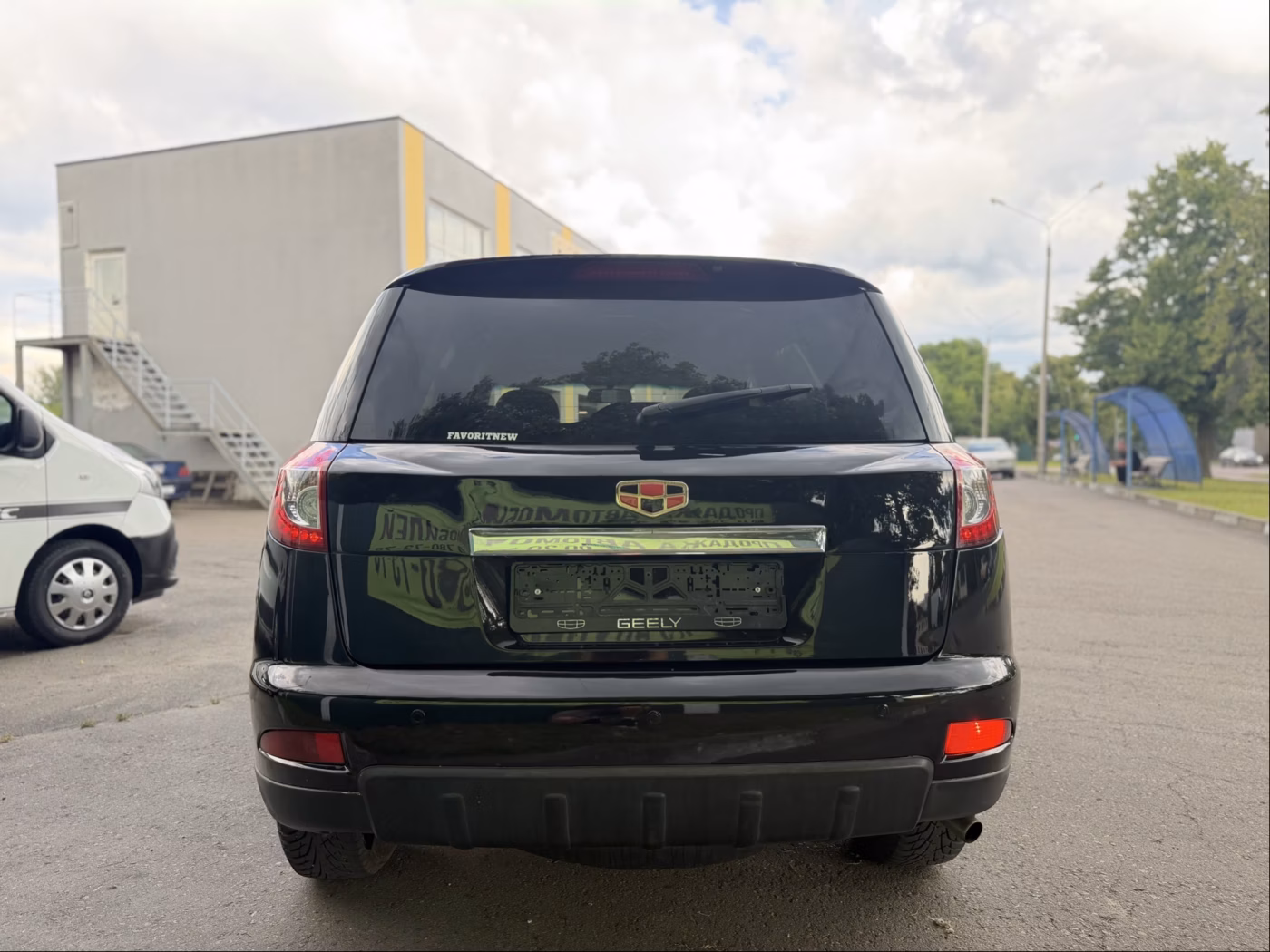 Geely Emgrand X7 фото 8