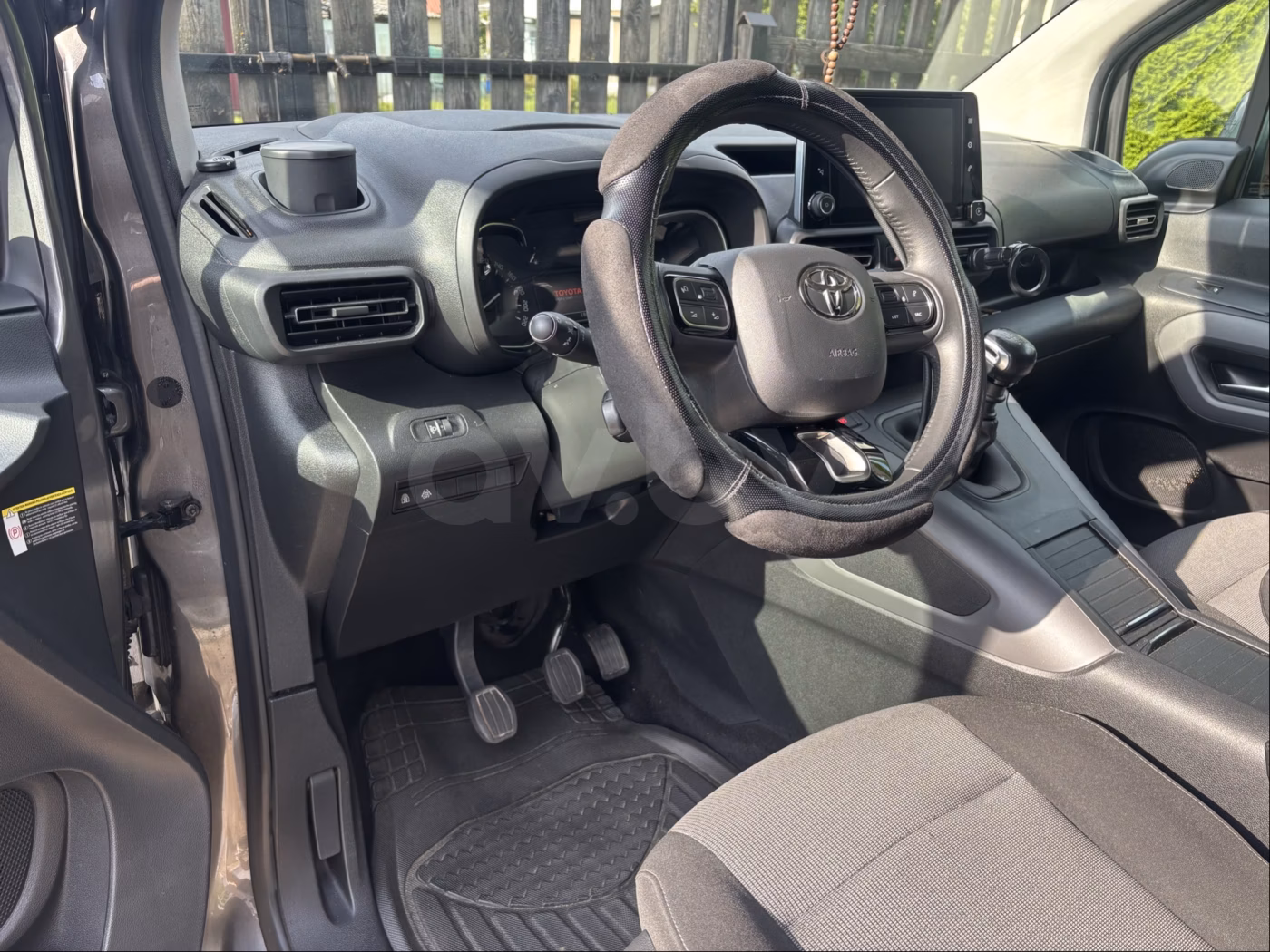Toyota ProAce City фото 2