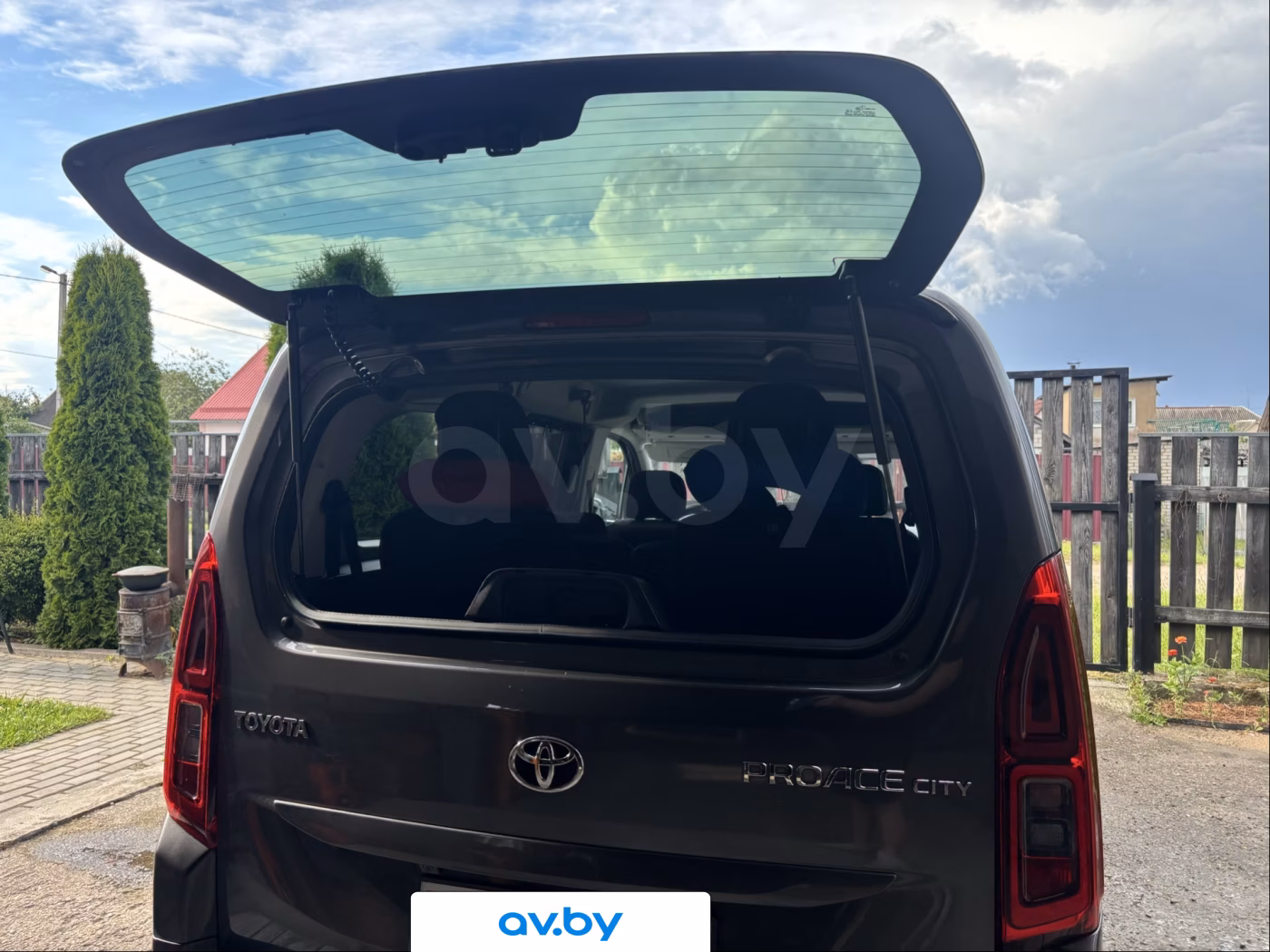 Toyota ProAce City фото 9