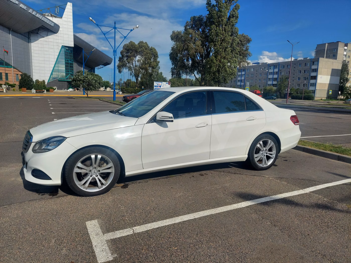 Mercedes-Benz E-Класс фото 8