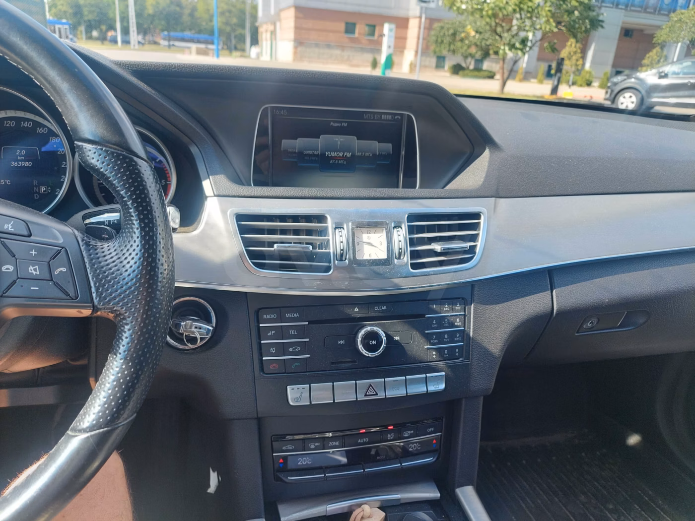 Mercedes-Benz E-Класс фото 10