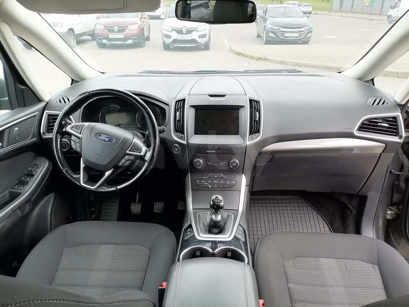 Ford Galaxy фото 7