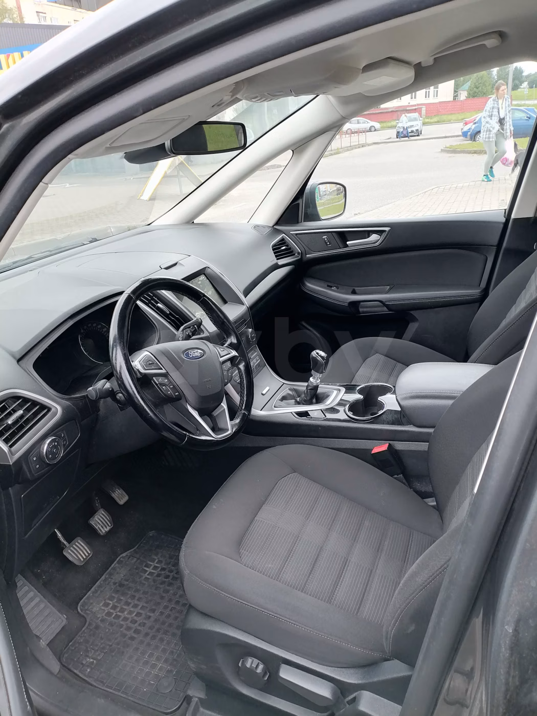 Ford Galaxy фото 9