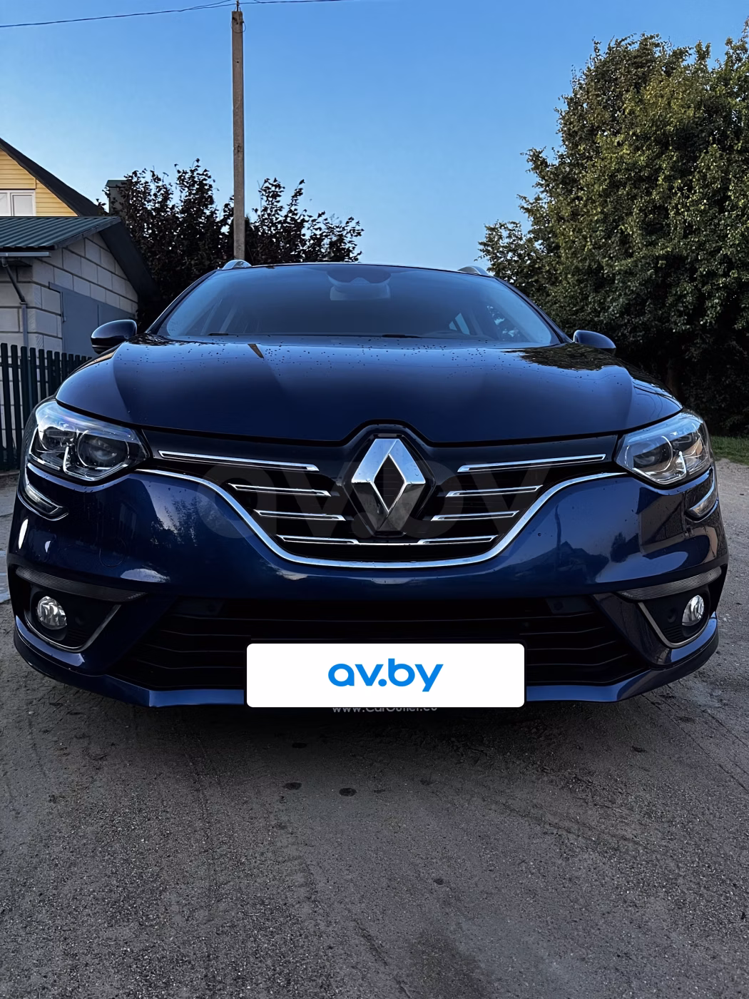 Renault Megane фото 9