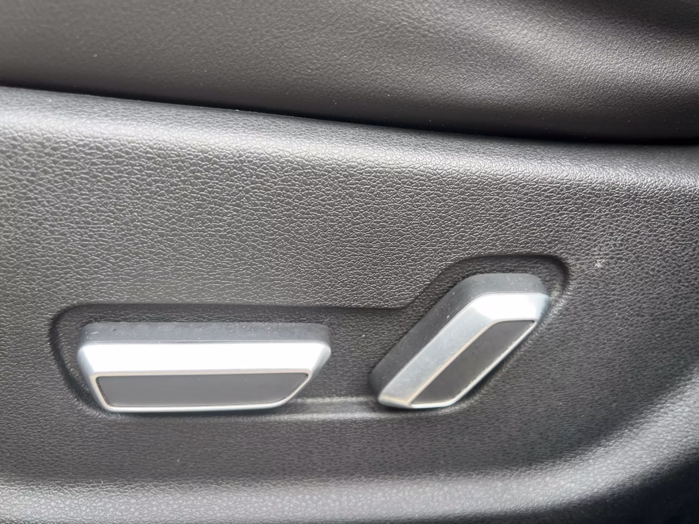 Geely Atlas фото 18