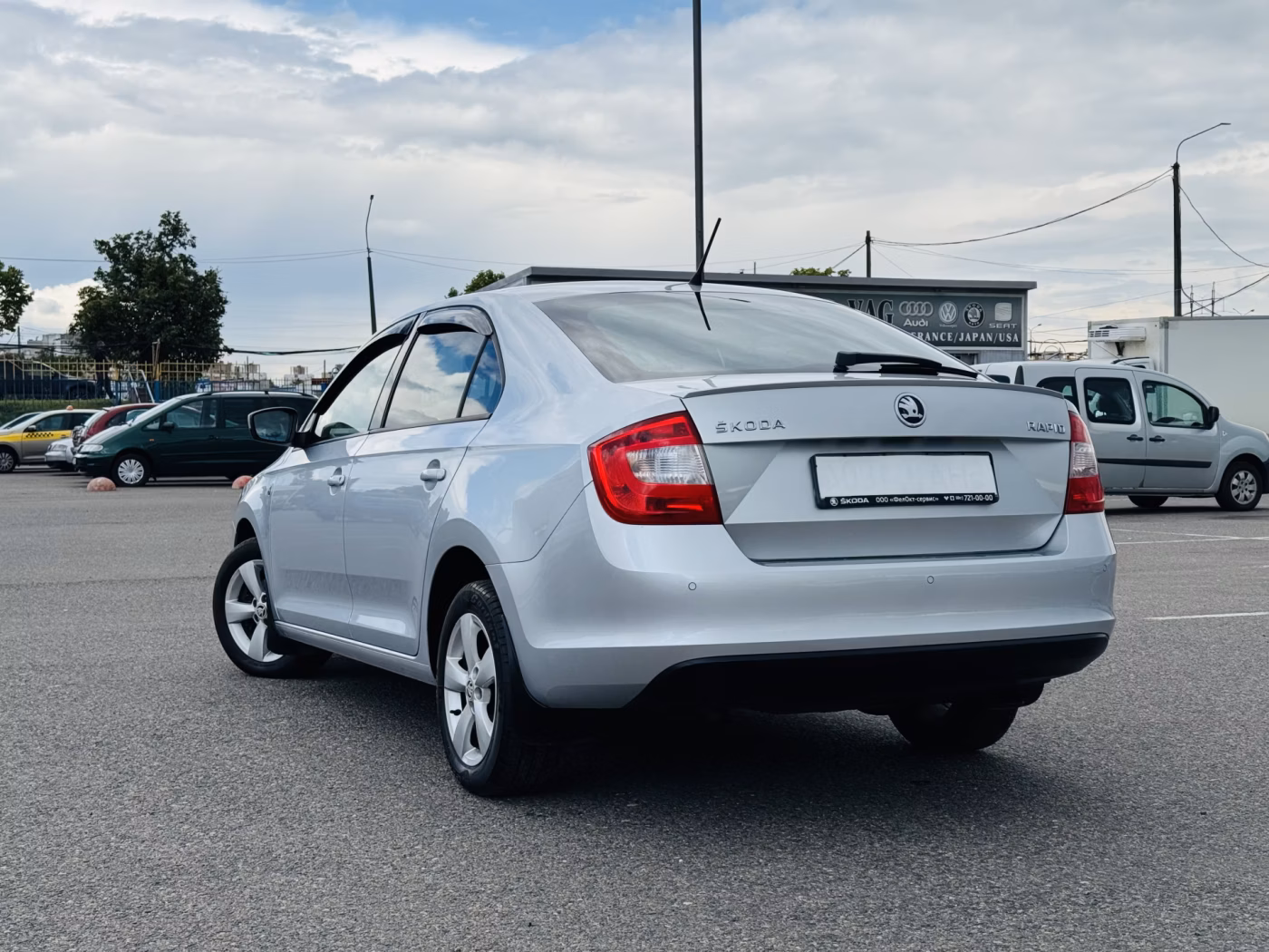 Skoda Rapid фото 4