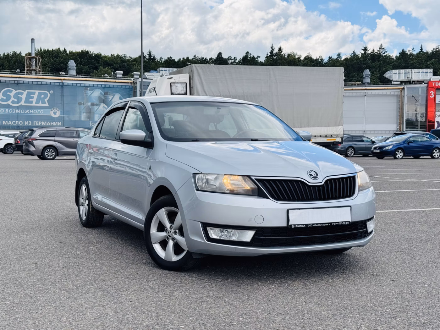 Skoda Rapid фото 3