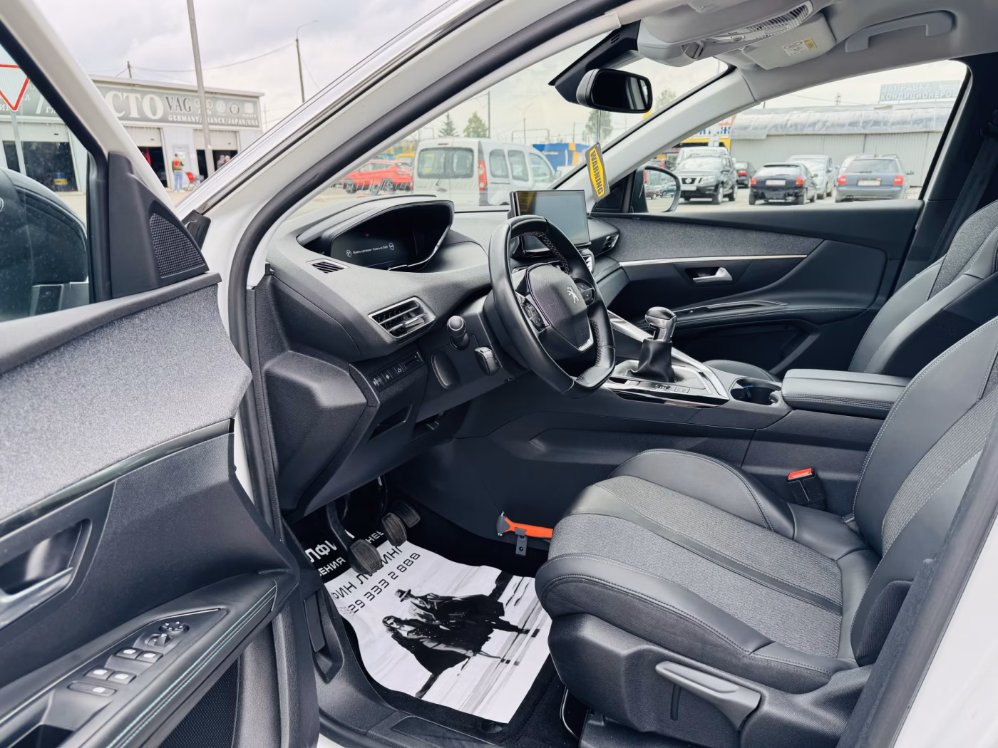 Peugeot 5008 фото 5