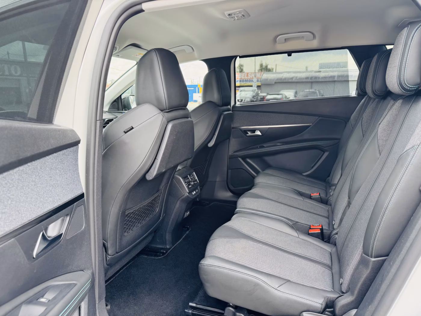 Peugeot 5008 фото 7