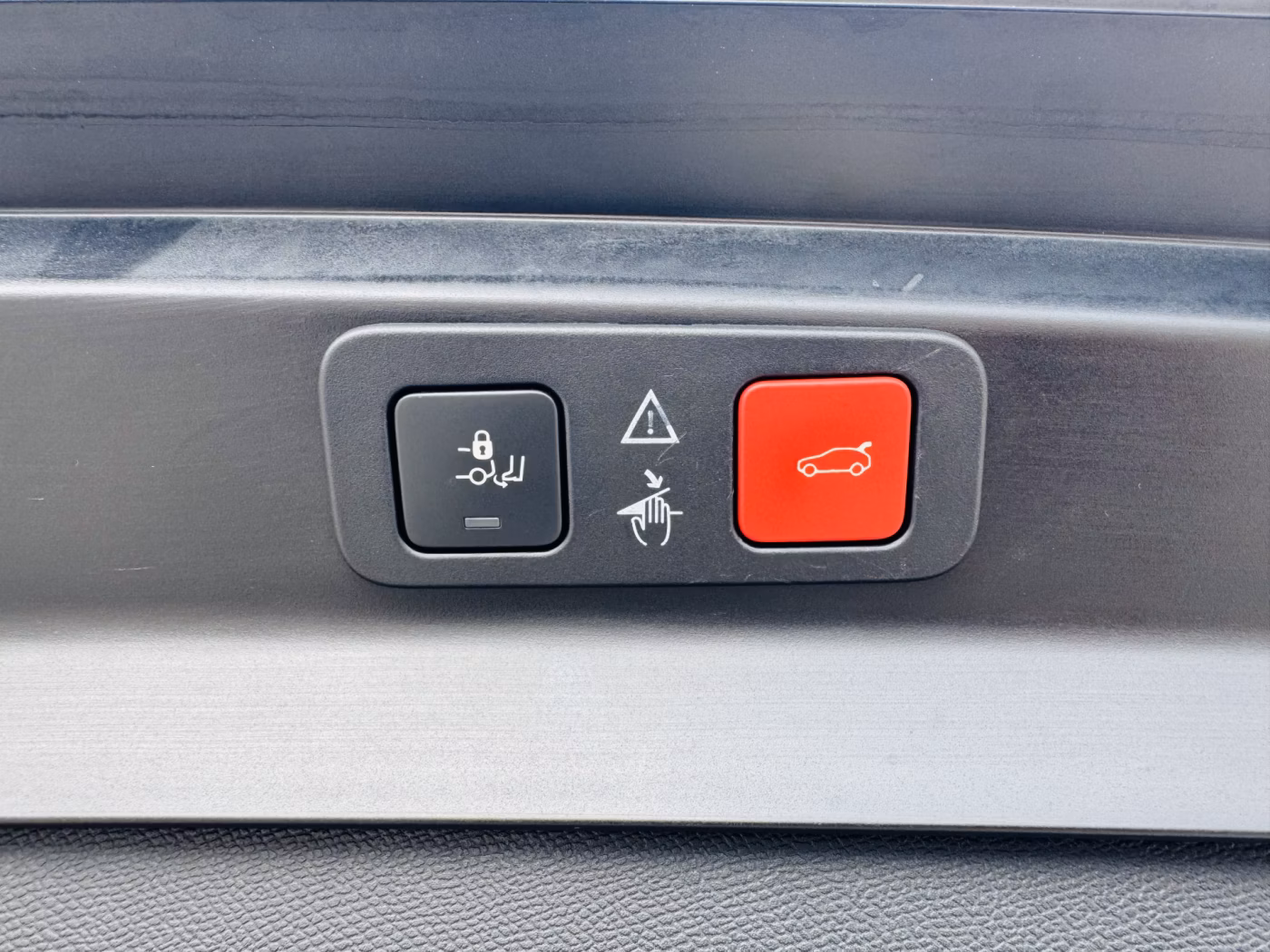 Peugeot 5008 фото 10