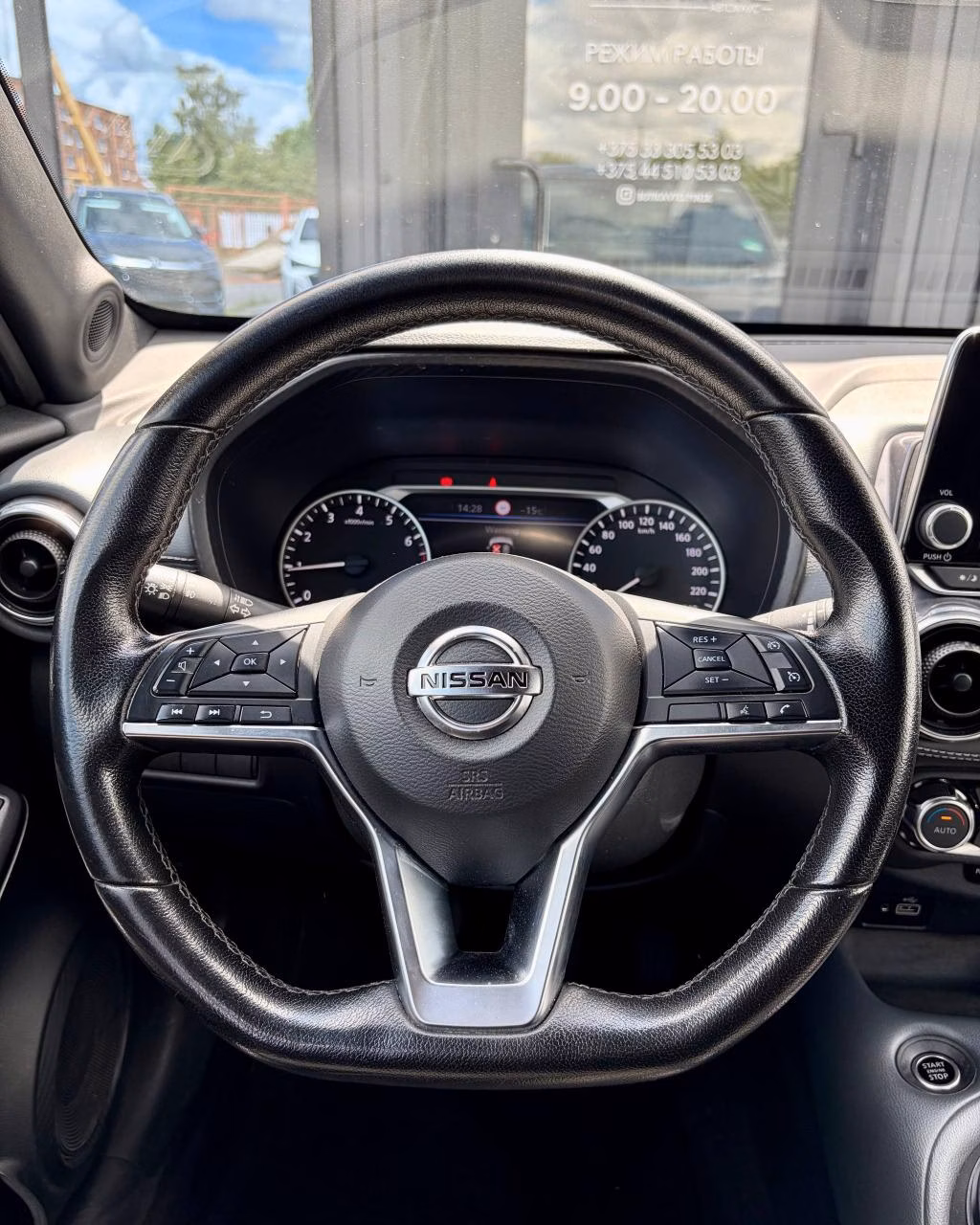 Nissan Juke фото 13
