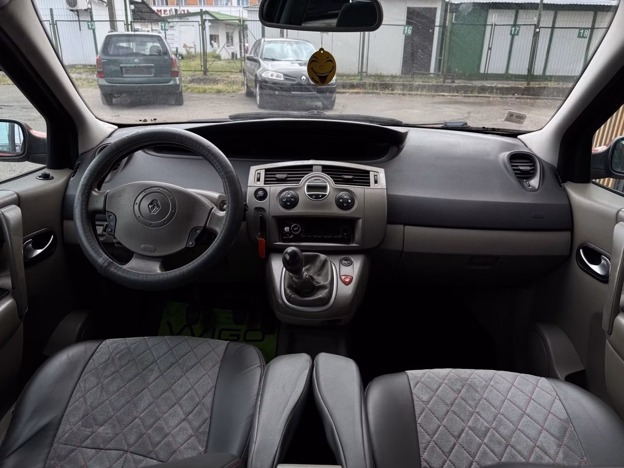 Renault Scenic фото 10