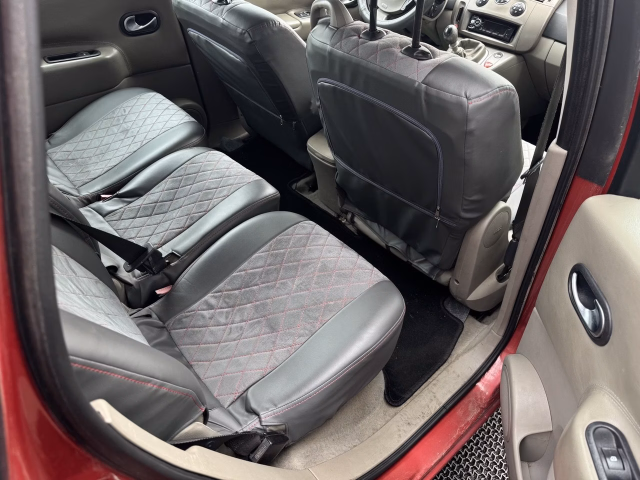 Renault Scenic фото 11